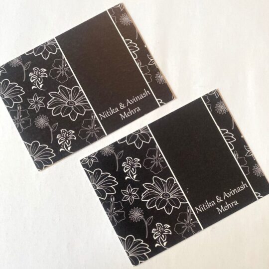 Grey And White Floral Flat Gift Cards
